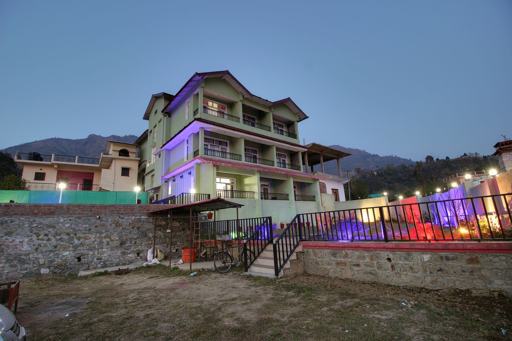 Treebo Spring Birds Hotel Bhimtal Exterior photo